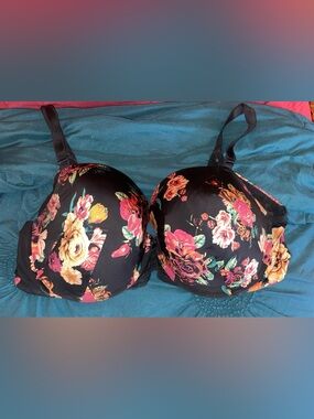Floral Print Black Push-Up Bra - Women's Intimates 42DDD